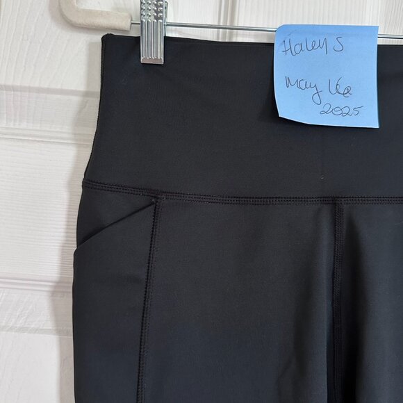 Senita Lux Pace Capri (19" inseam) in black with pockets! - Picture 3 of 4
